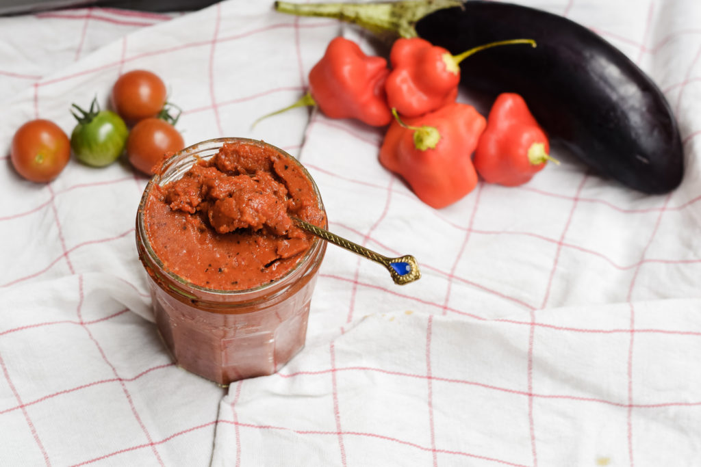 Ajvar selbst gemacht – veggieroundtheworld